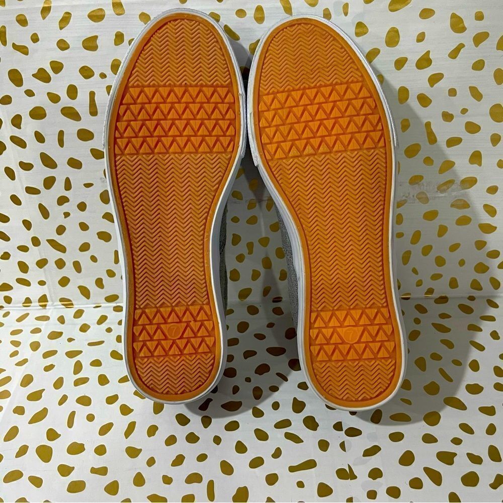 Universal Thread Molly Women’s Sneakers      - Picture 14 of 15